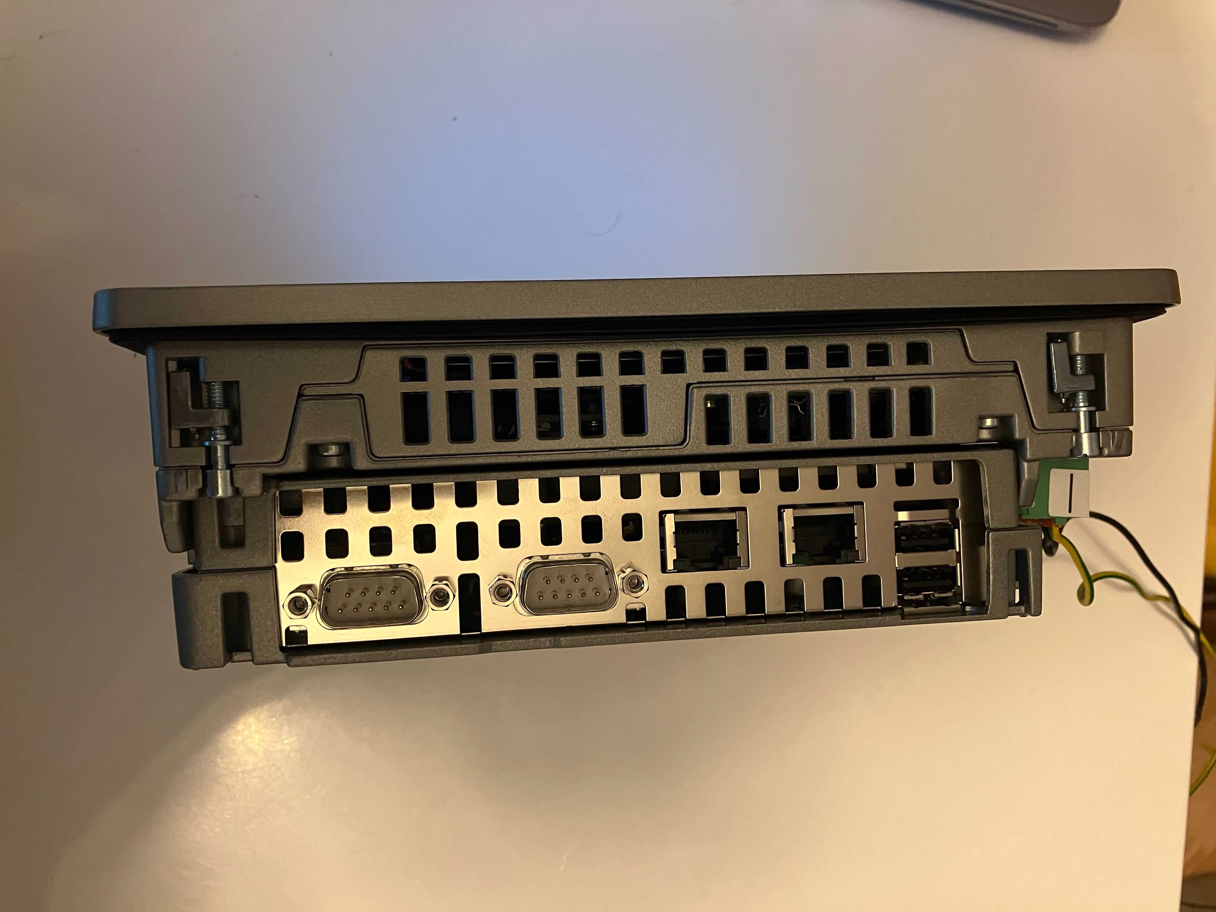 Proface PFXSP5400WAD + komputerPFXSP5B10