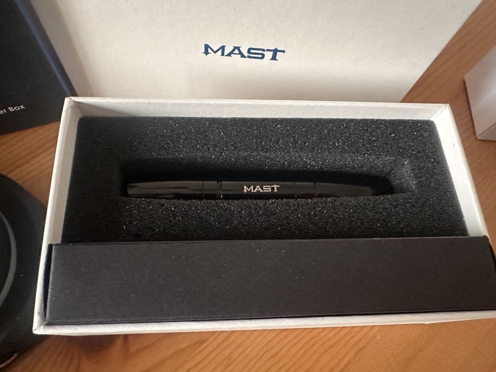 Maszynka do makijazu permanentego MAST