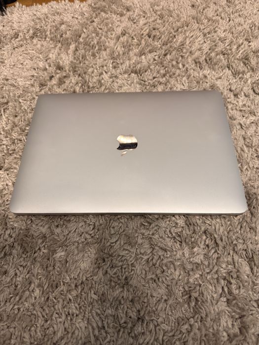 MacBook Pro 13" 2018 р A1989 Intel core i5/8gb/512gb