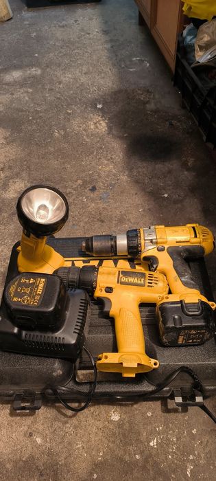 Zestaw DeWalt wkrętarka