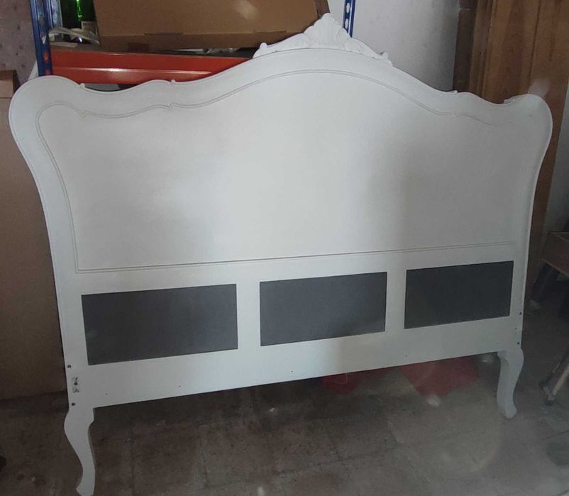 Cabeceira de Cama Queen Anne