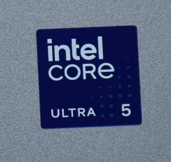 Dell Latitude 5550 Core Ultra 5 135U 16G Intel UHD 512GB NFC FHD W11 P