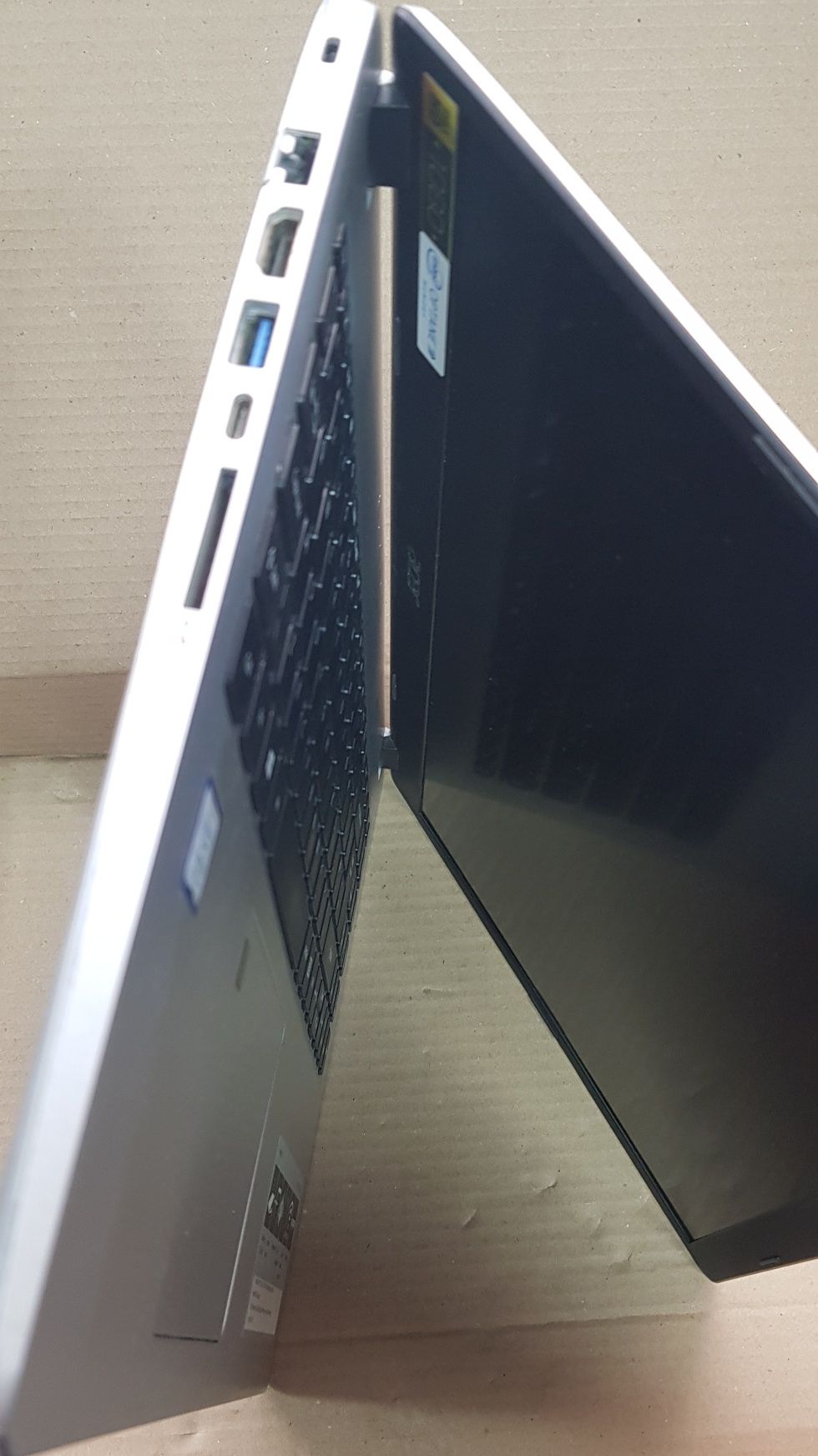 Ноутбук Acer Aspire A515-52-506D