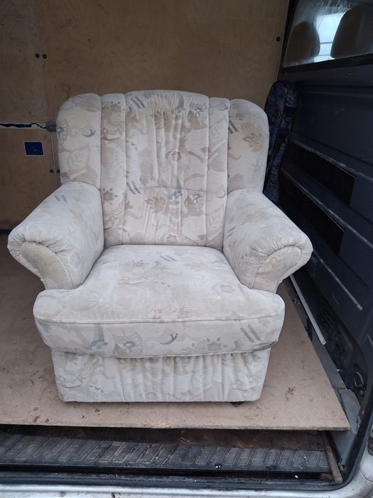 Диван розкладний 3,двойка і крісло