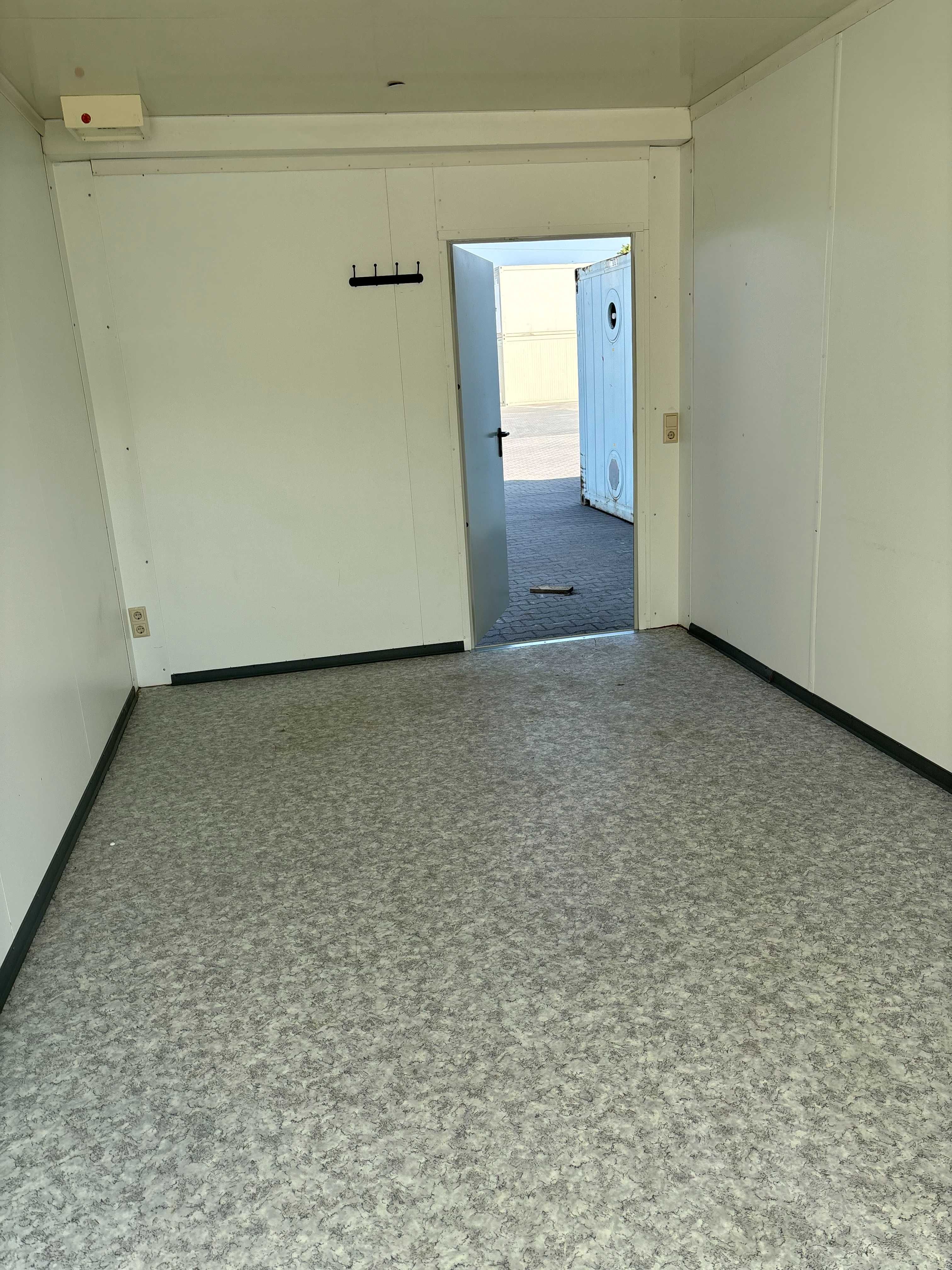 Kontener biurowy 6 metrowy 20 stopowy przeszklony