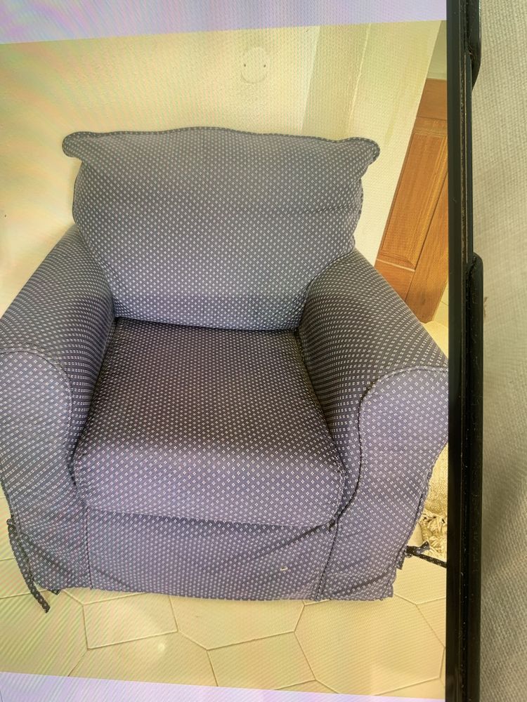 Sofa and two chairs colevtion only