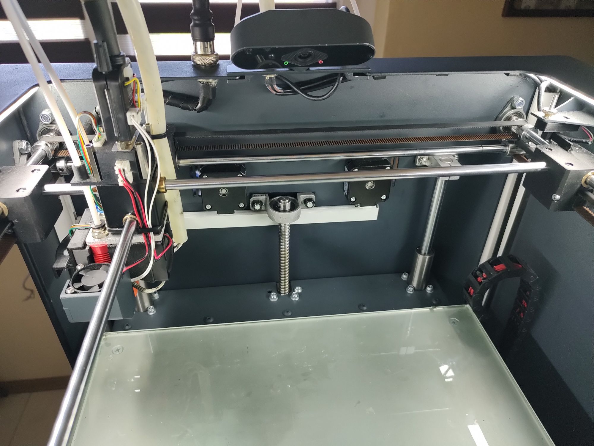 3D-принтер Ultimaker область друку 300×300×300 mm.