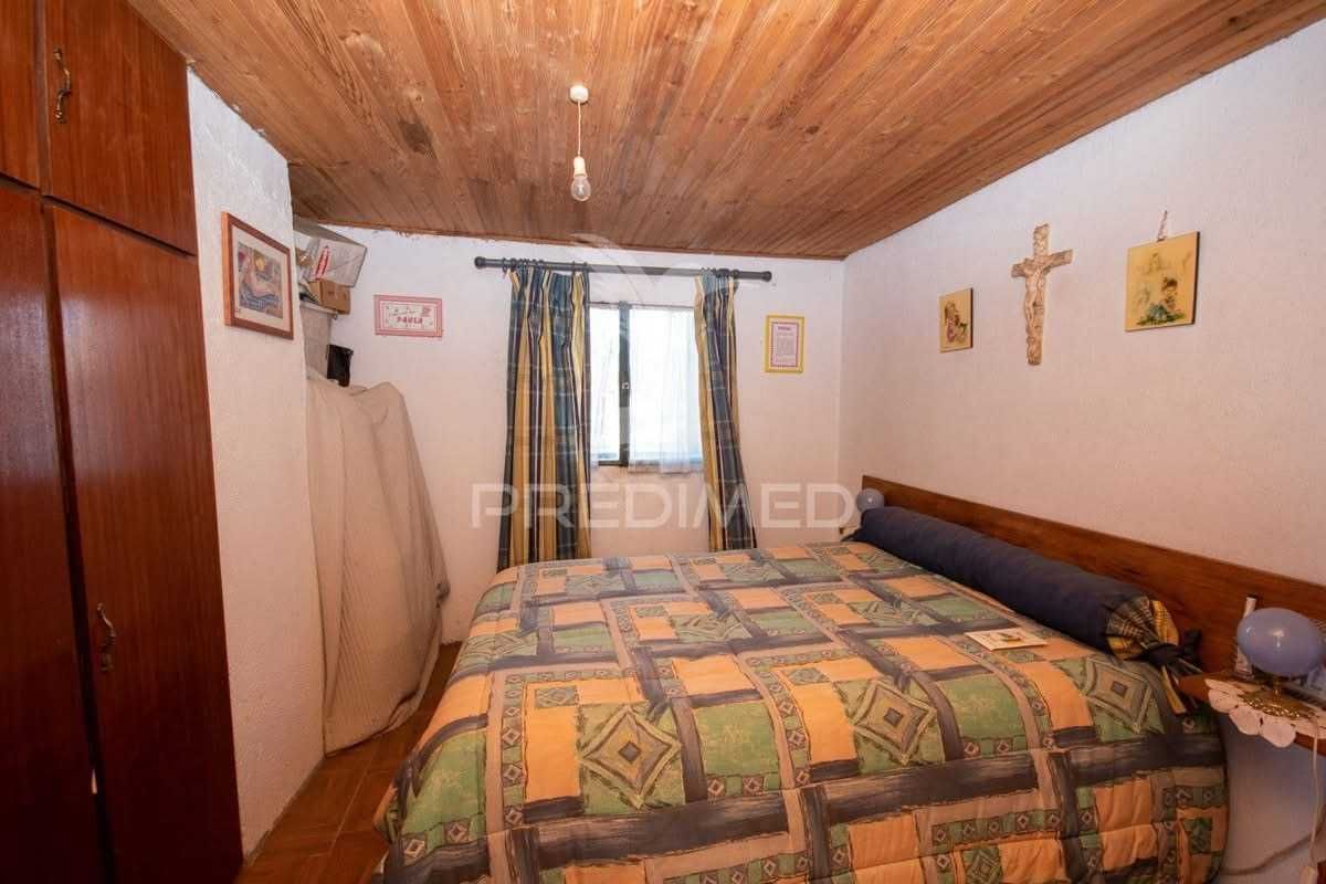 Casa e terrenos agrícolas