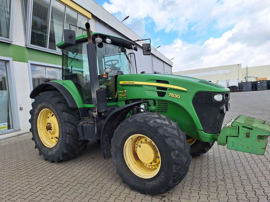 John Deere 7830  John Deere 7830 MOŻLIWOŚĆ FINANSOWANIA 1-3 LAT 0% !!!
