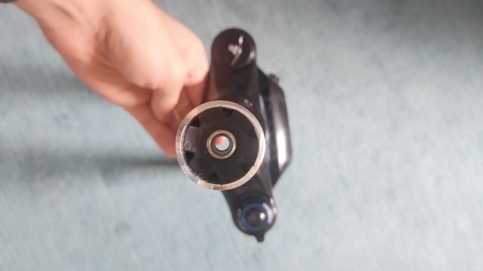 Amortyzator RockShox Recon 140 mm