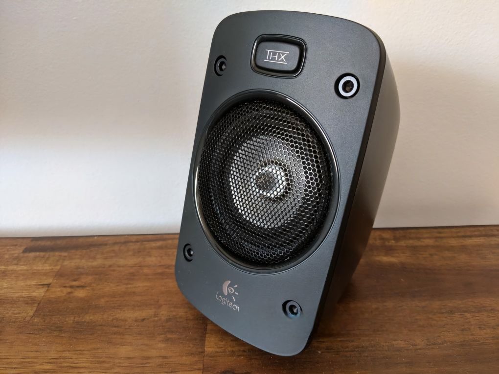 Logitech z906 colunas