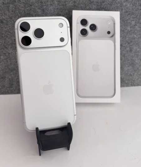 iPhone 17 Pro Max APPLE 6.9'' - 256 GB na Caixa SELADO