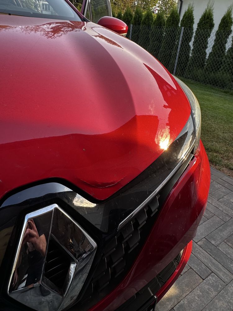 Renault Clio V  maska
