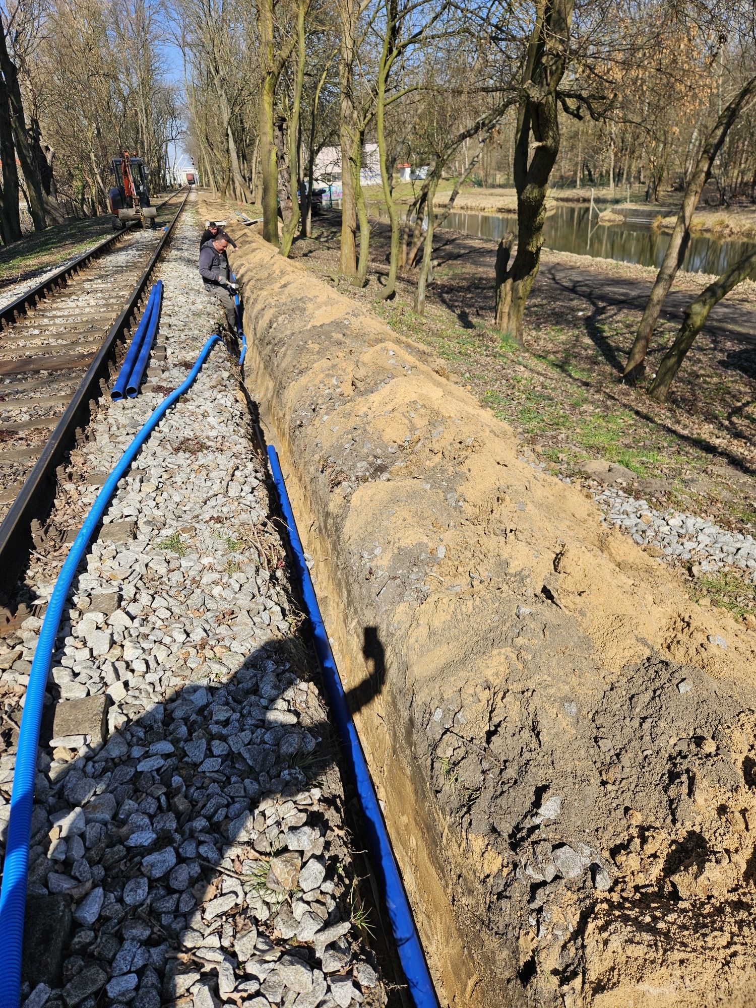 Usługi minikoparką 3t, wywrotki, młot wyburzeniowy, Wiertnica pod słup