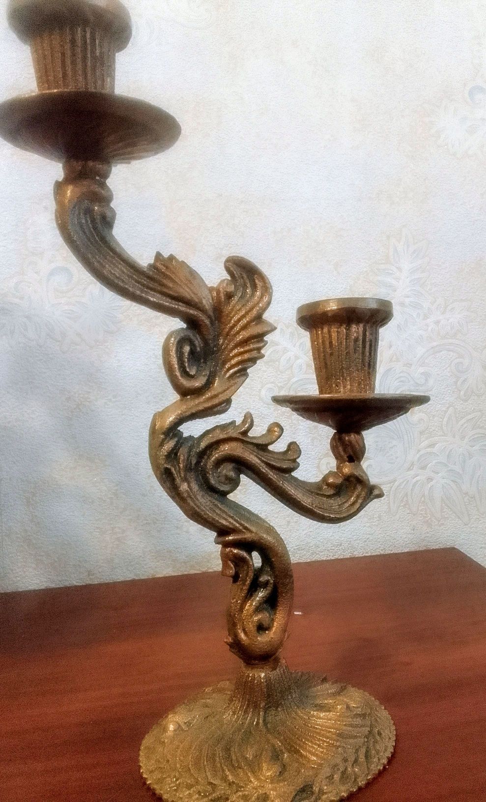 Продам подсвечник