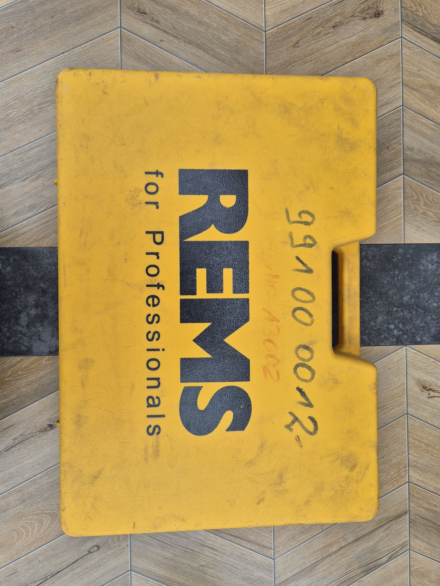 Zamrażarka do rur REMS