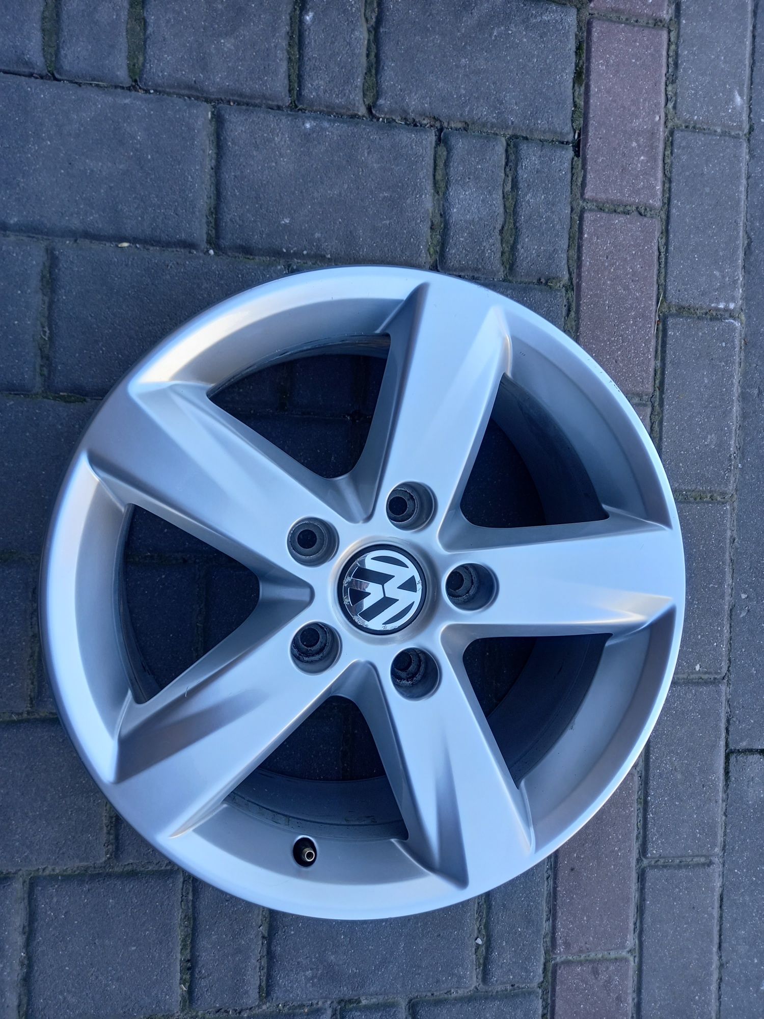 Felgi VW Touareg 5x130 7.5J 17 ET 50 4 sztuki