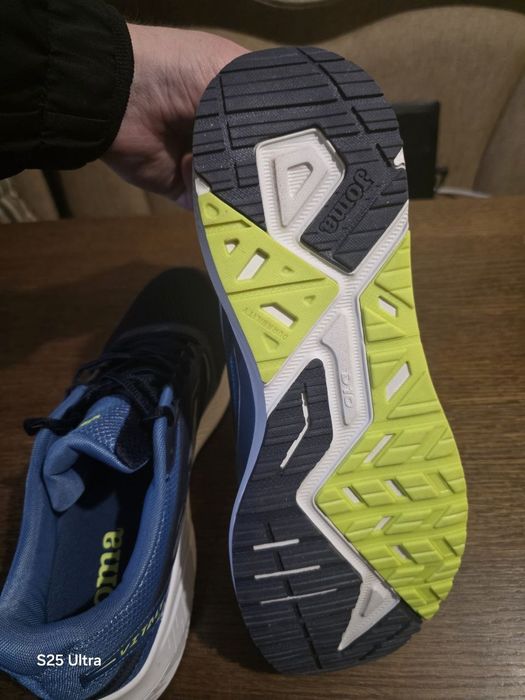 Кросівки Joma 48р