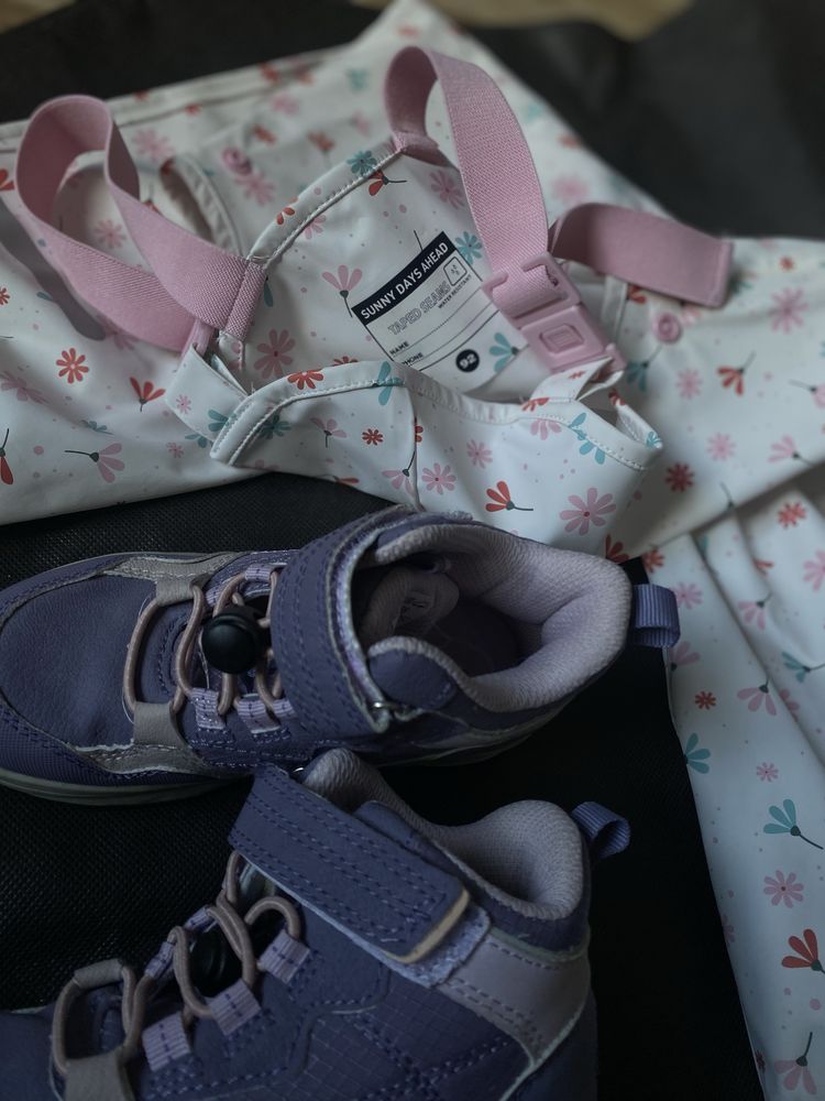 Parka calcas botas e gorro orelhas pop-up neve