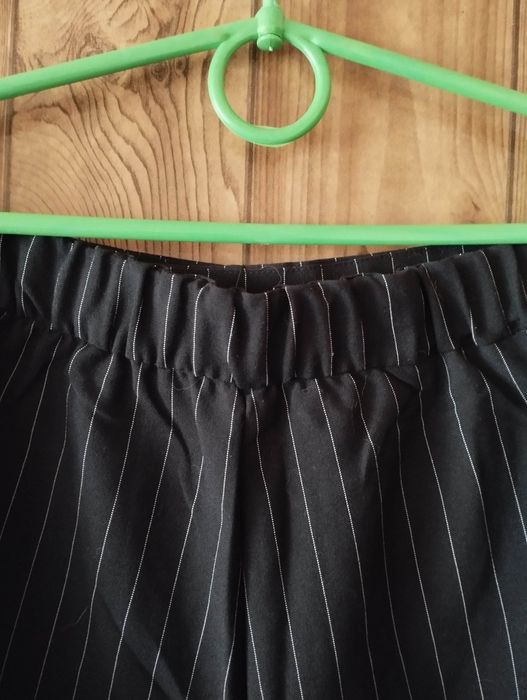 Брюки женские Terranova новые,  отличного качества, размер М-L