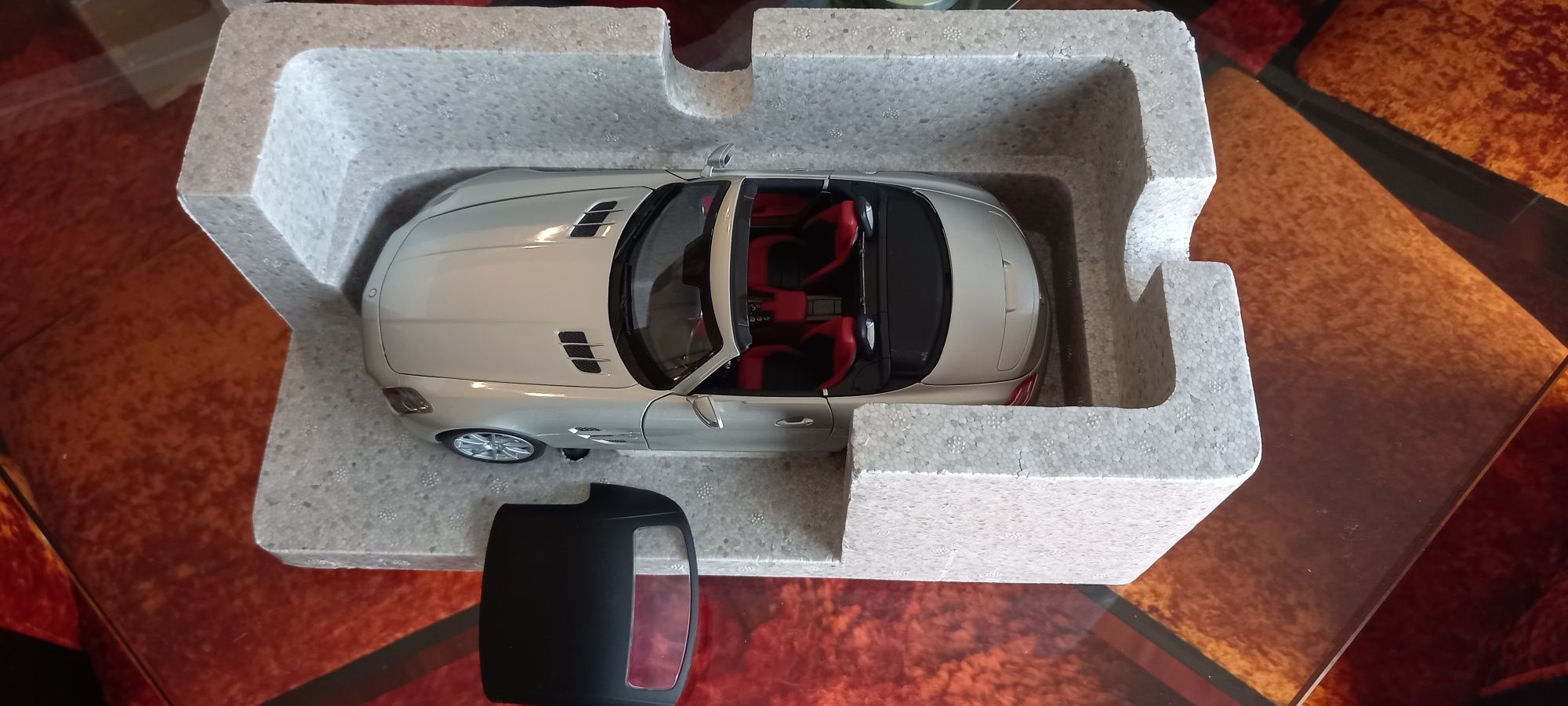 Mercedes SLS da Minichamps 1/18
