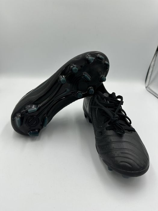 Buty piłkarskie Nike legend Academy 36