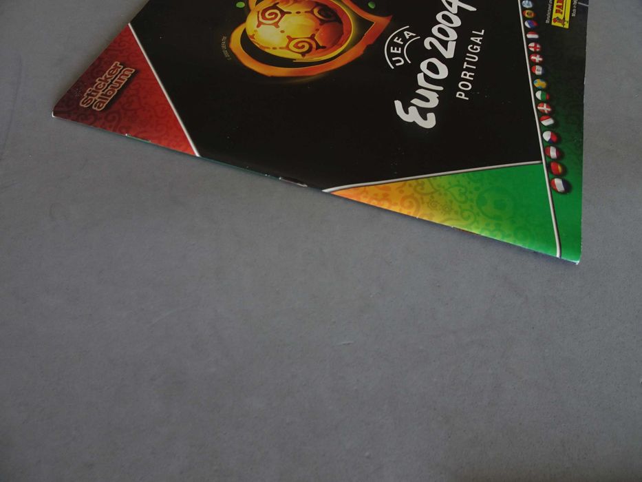 Caderneta de cromos vazia futebol Euro 2004 - Panini