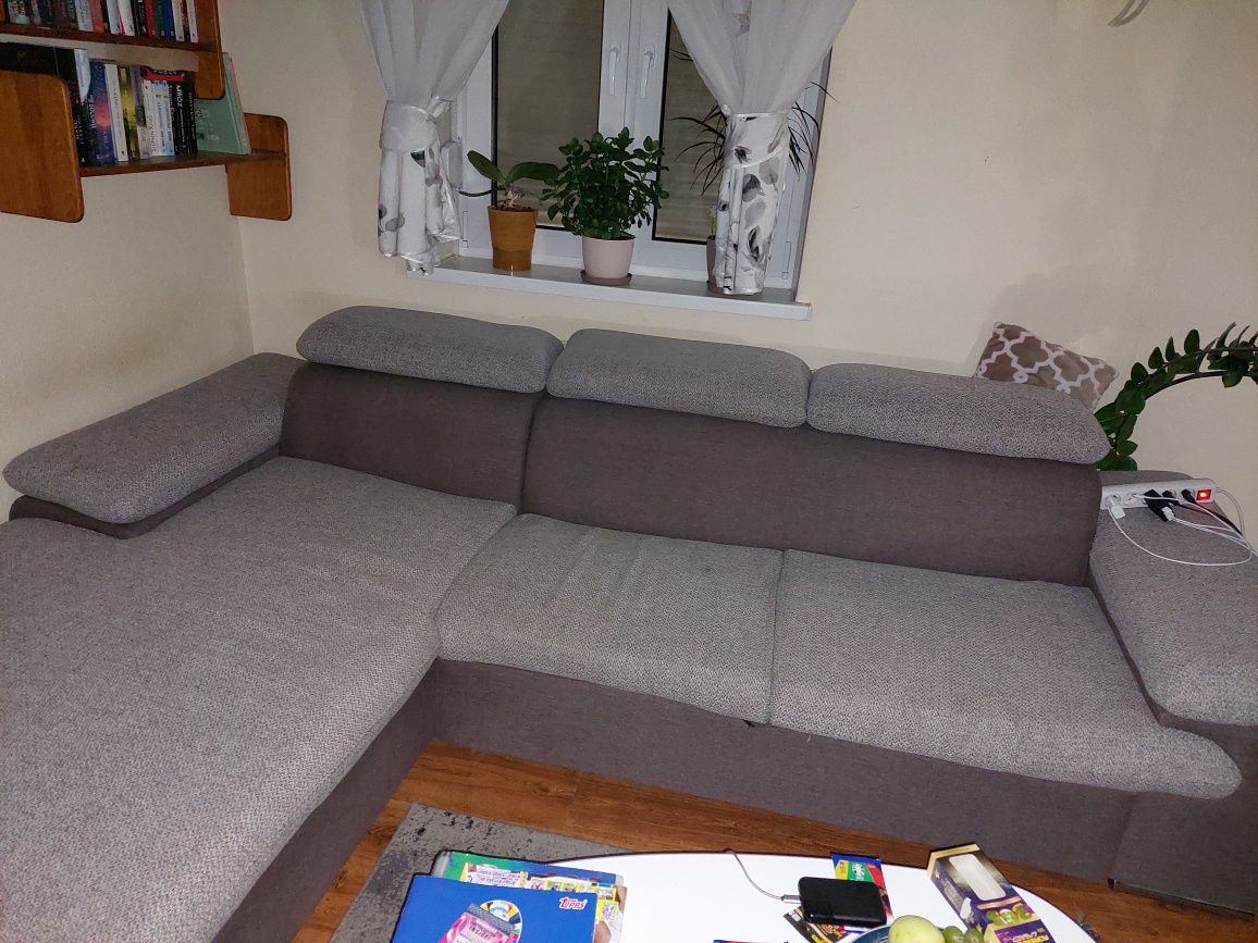 Narożnik z funkcją spania zagłówki pojemnik Abra meble