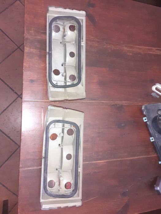 Renault 25 farolins traseiros novos