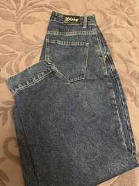 Продаю женские джинсы синего цвета