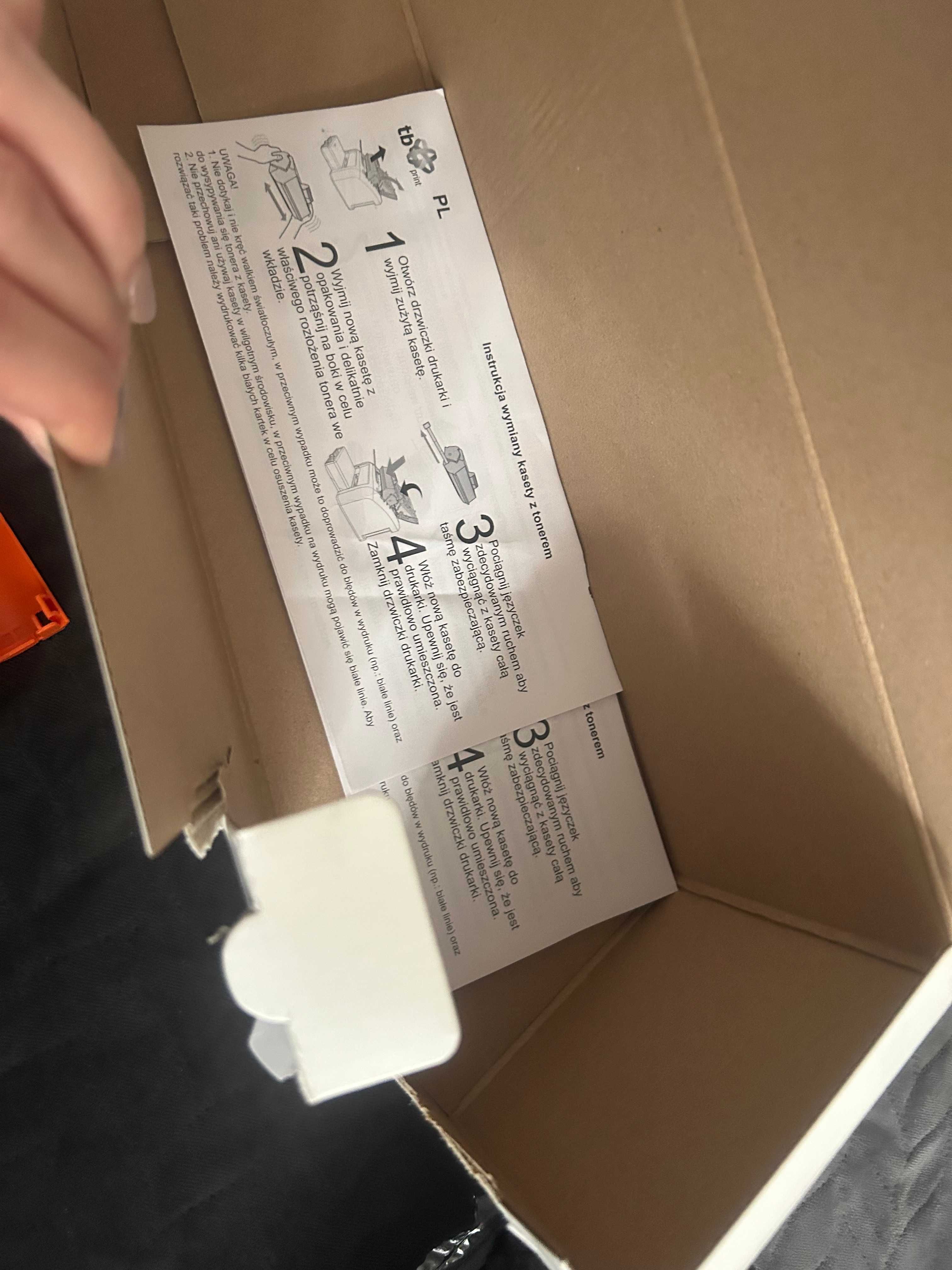 Toner pusty wkład do drukarki do uzupełnienia