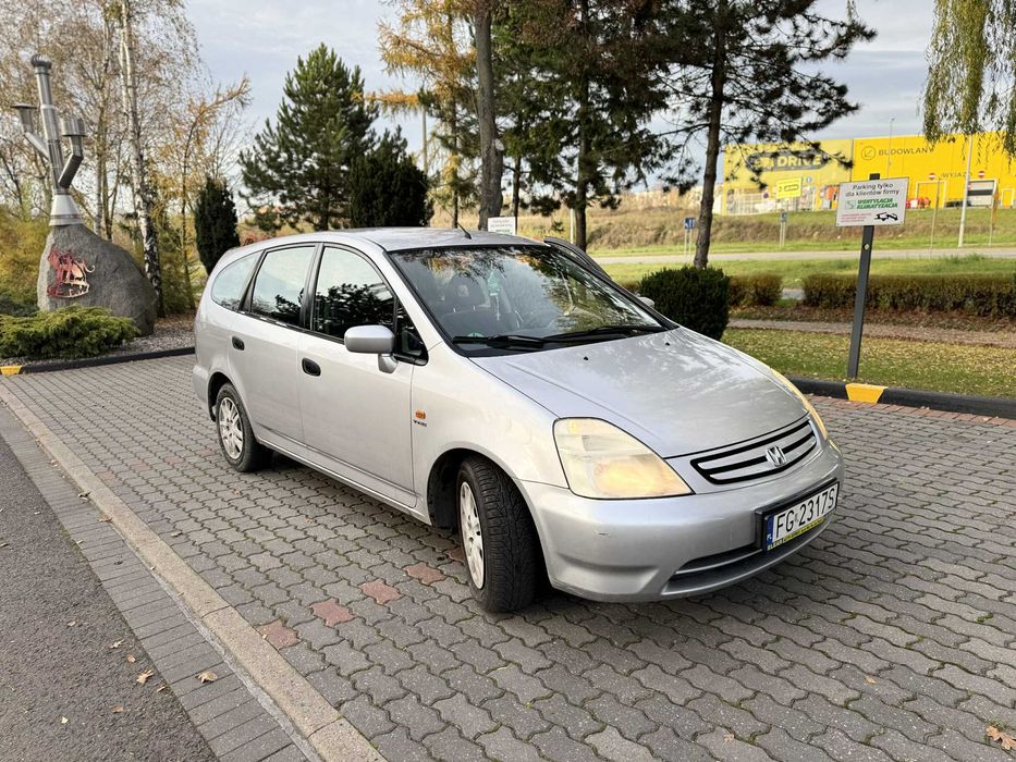 Honda Stream 7 osobowa