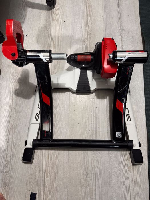 Trenażer rowerowy Elitę Qubo Digital Smart B+