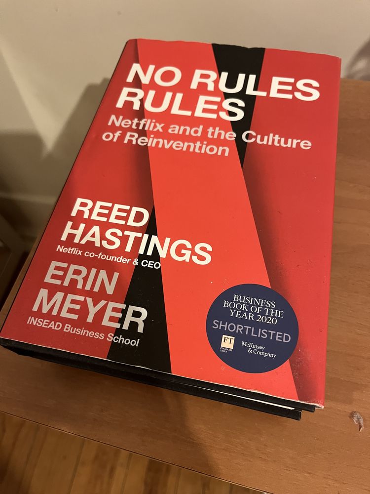 Livro No Rules Rules Book