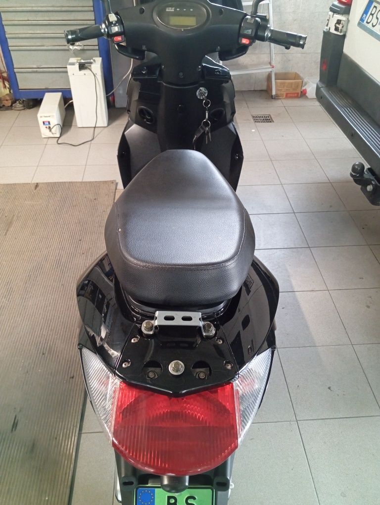 Skuter elektryczny motocykl motorower Ugbest Geco