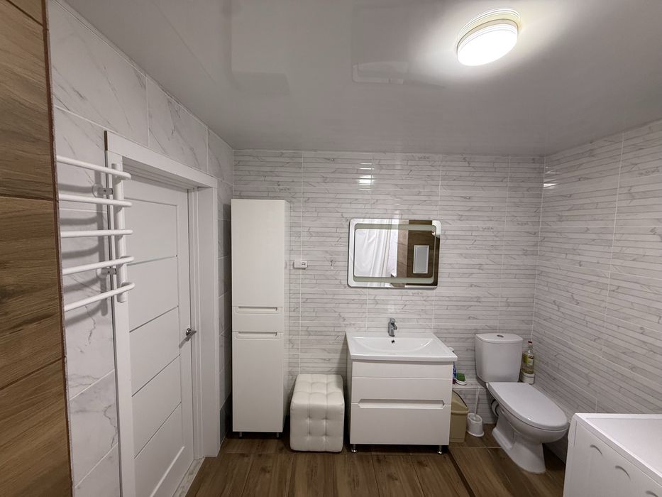 Продам 2-комн.квартиру с ремонтом /Левый Берег