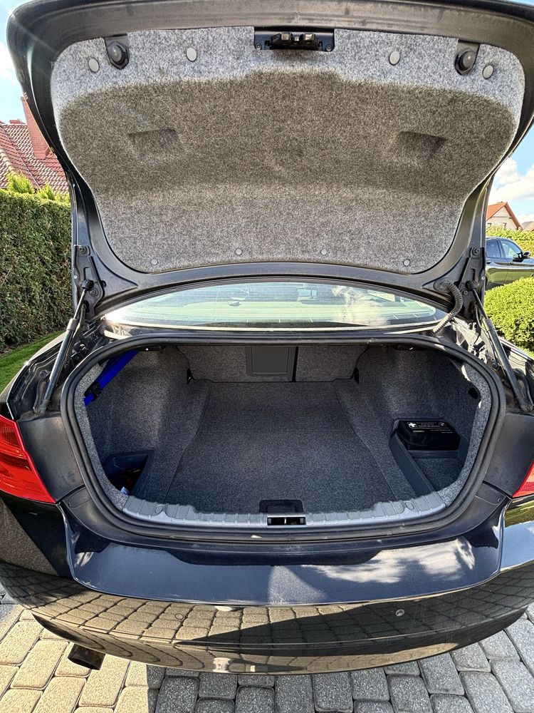 BMW E90 2007 rok