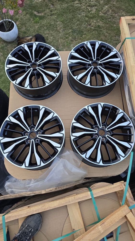 Nowe felgi 19” Ford 5x108 ET50 – oryginał 2023/2024 – 3500 zł