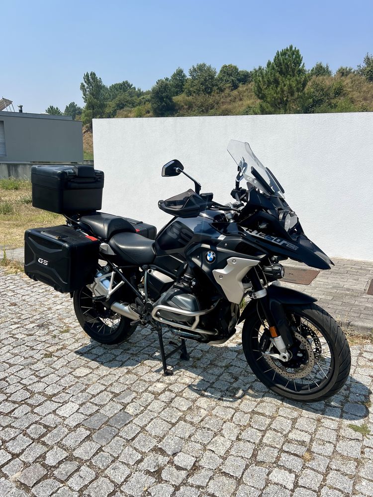 BMW R 1250 GS de 2021 nacionla-Triple Black