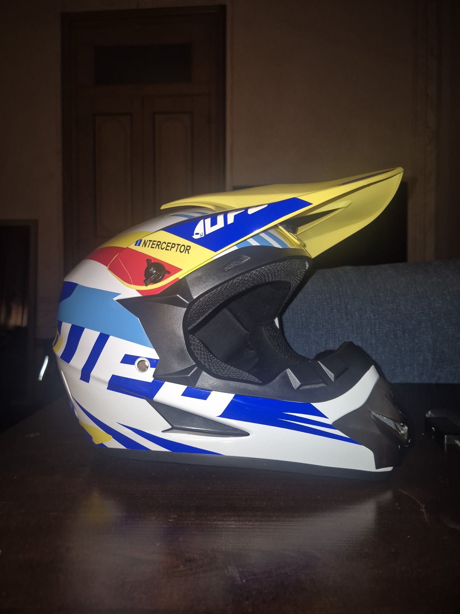 Capacete ufo motocross