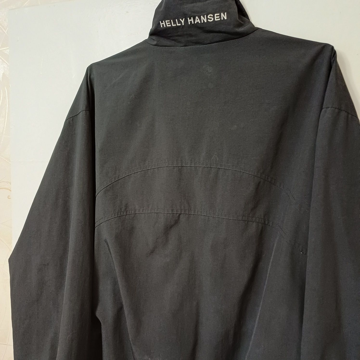 Бомбер (ветровка) Helly Hansen
