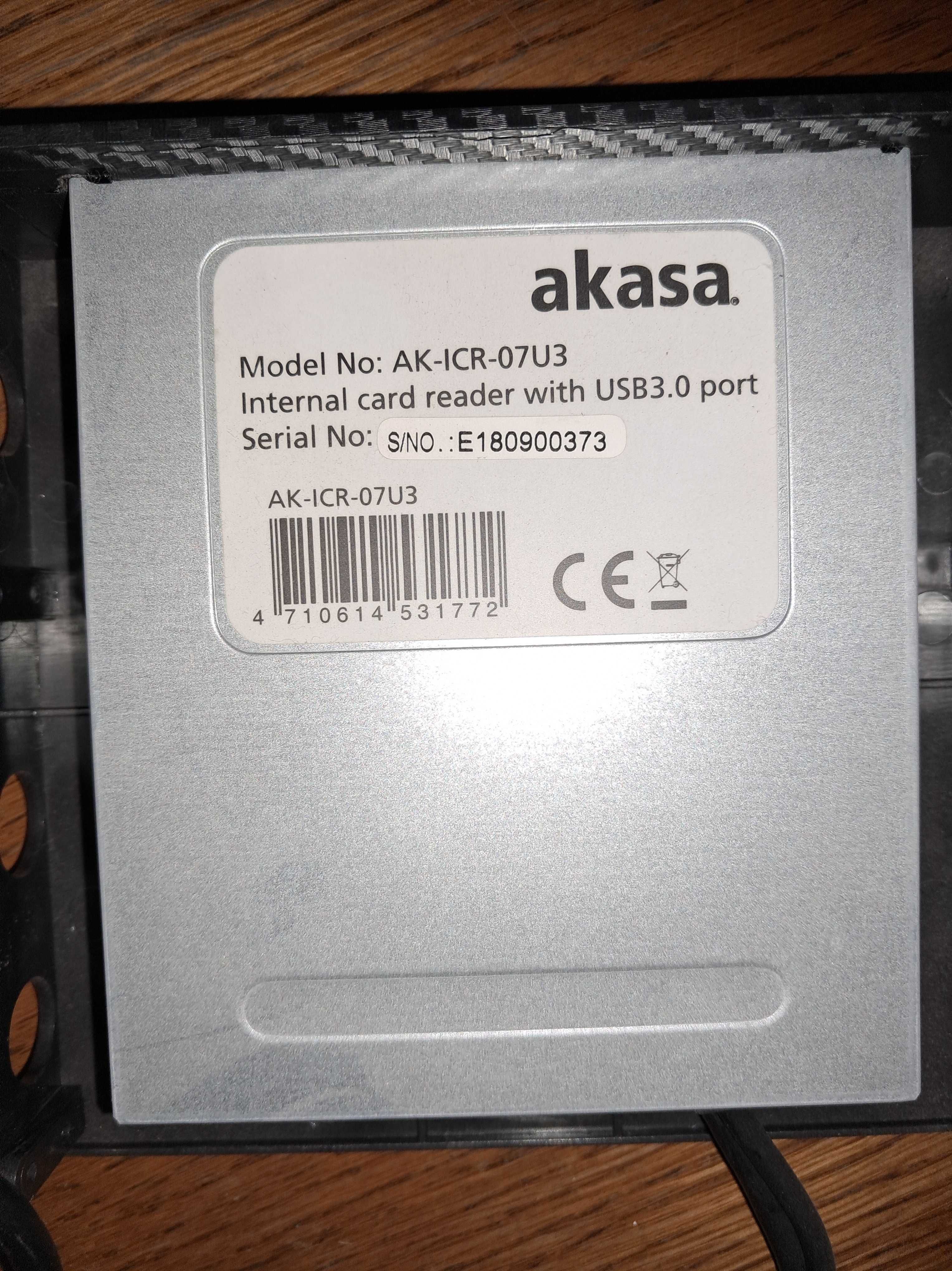 AKASA czytnik kart 6 SLOT, USB 3.0 (AK-ICR-07U3)