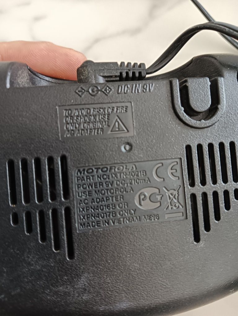 2 Walkie Talkie Motorola e carregador. Usados em bom estado*