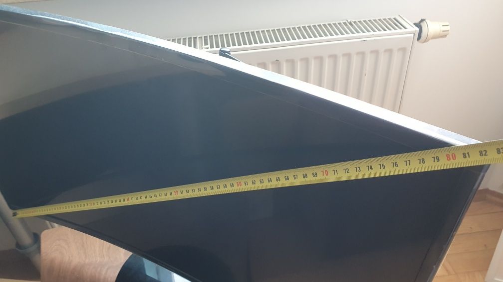 SAMSUNG Full HD 32” Curved LED Monitor