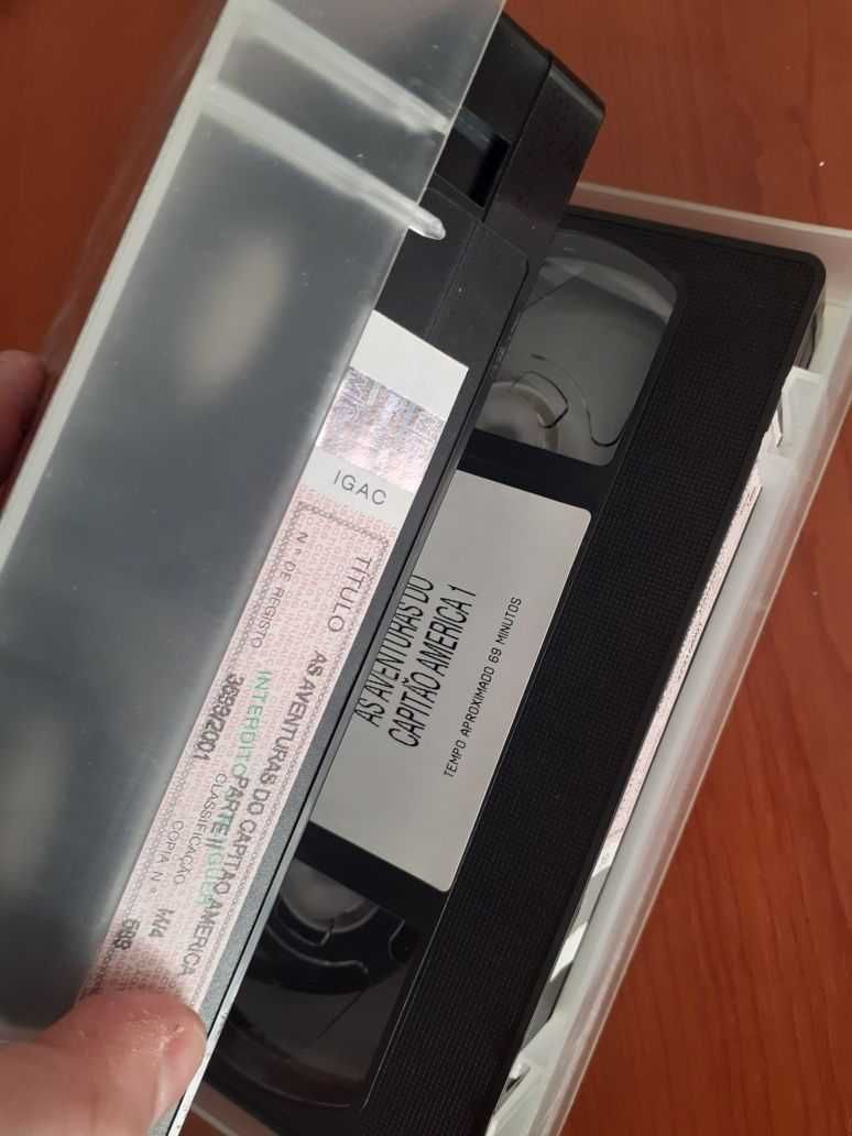 VHS: "As Aventuras do Capitão América"