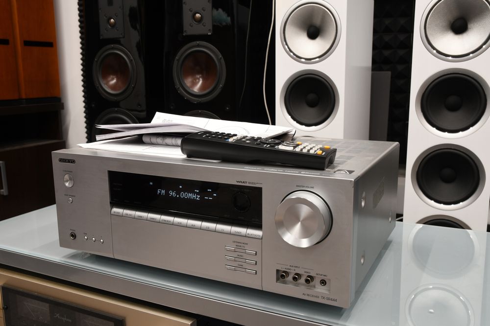 amplituner wzmacniacz do kina domowego stereo Onkyo TX-SR444 Atmos