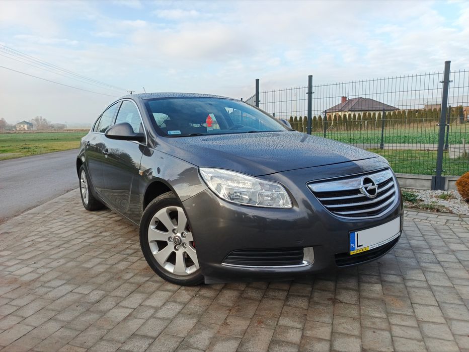 Opel Insignia 1.8 benzyna nawigacja alufelgi