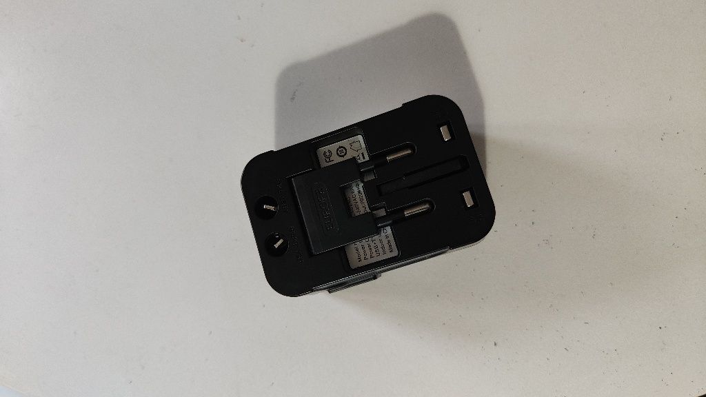 Wtyczka podróżna  adapter USB