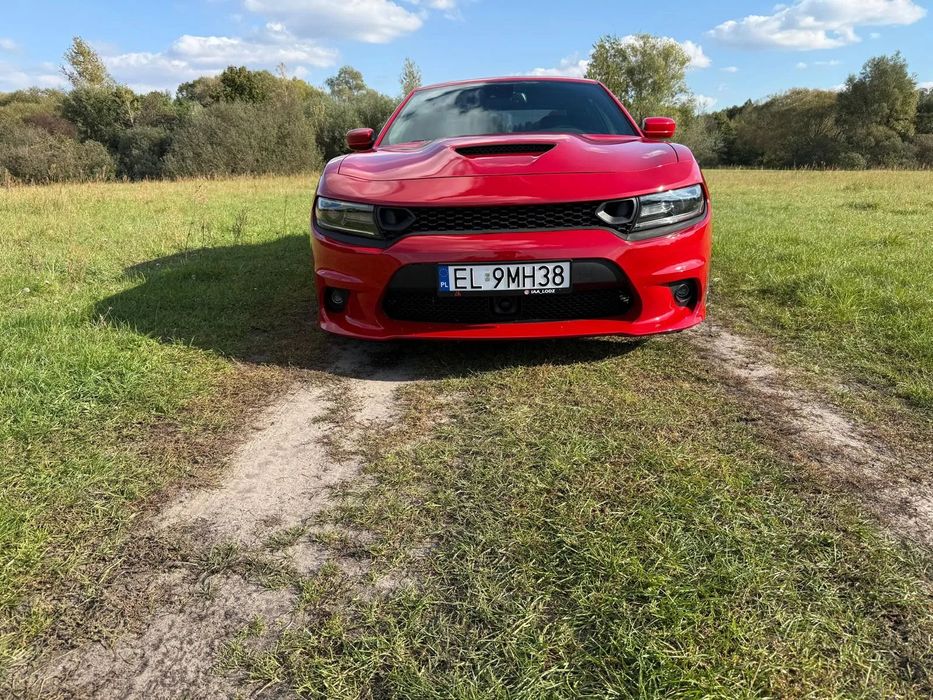 Dodge Charger 6.4 Scat Pack piękna czerwona perła