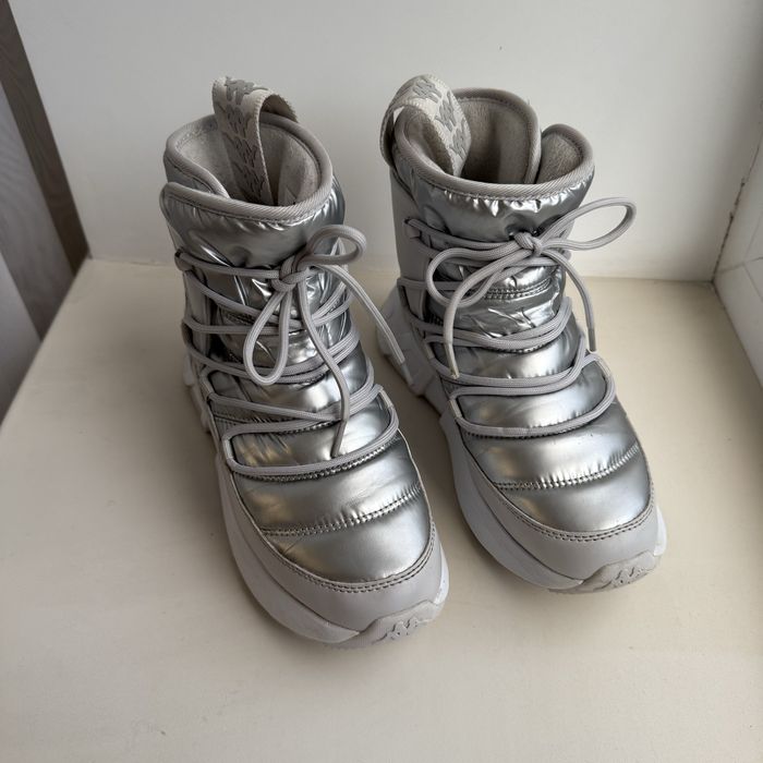 Зимове жіноче взуття kappa